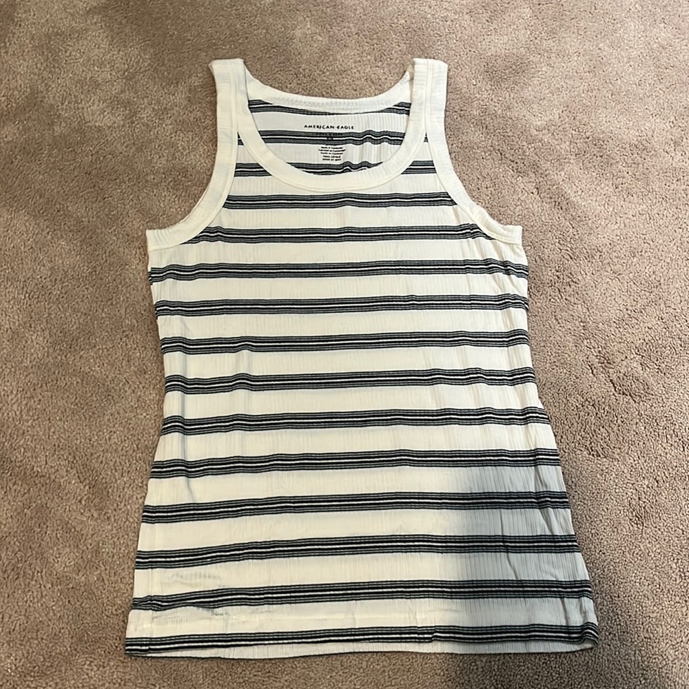american eagle tank top